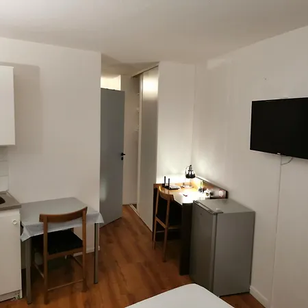 La Defense 3* 库尔布瓦