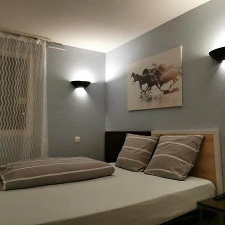 La Defense מלון דירות קורבוו